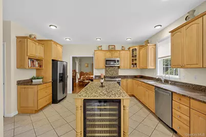 14 Meadow Crest Drive, Mahopac, NY 10541 - Photo 12