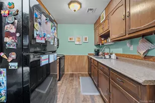 227 Blackpool Ct, Ridge, NY 11961 - Photo 8