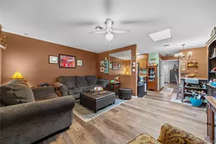 227 Blackpool Ct, Ridge, NY 11961 - Photo 12