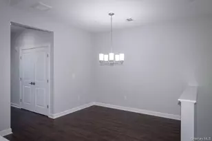 166 Sutton Ct, Mount Sinai, NY 11766 - Photo 6