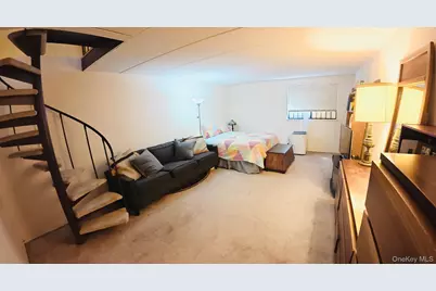 68-09 242nd Street #33A, Little Neck, NY 11362 - Photo 6