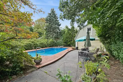 21 Connecticut Avenue, Freeport, NY 11520 - Photo 30