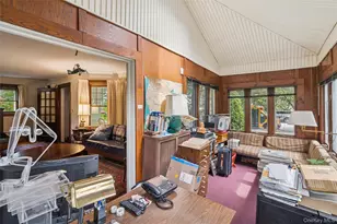 21 Connecticut Ave, Freeport, NY 11520 - Photo 6