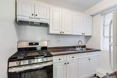 83-60 118th Street #3G, Kew Gardens, NY 11415 - Photo 2