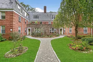 64 Pinewood Rd, Hartsdale, NY 10530 - Photo 2