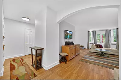 64 Pinewood Road #TB, Hartsdale, NY 10530 - Photo 4