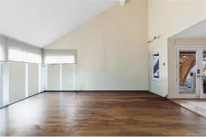 9 Beatrice Lane, Glen Cove, NY 11542 - Photo 22