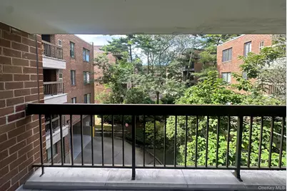 376 Central Avenue #3-V, Lawrence, NY 11559 - Photo 24