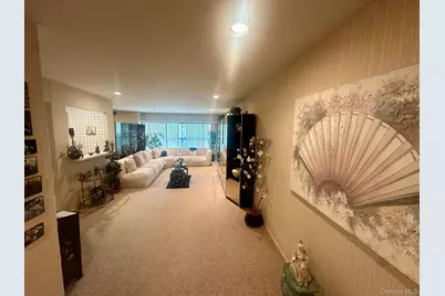 376 Central Avenue #3-V, Lawrence, NY 11559 - Photo 8