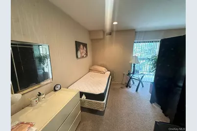 376 Central Avenue #3-V, Lawrence, NY 11559 - Photo 20