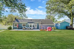 9 Carston St W, Selden, NY 11784 - Photo 28