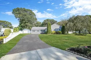 9 Carston St W, Selden, NY 11784 - Photo 2