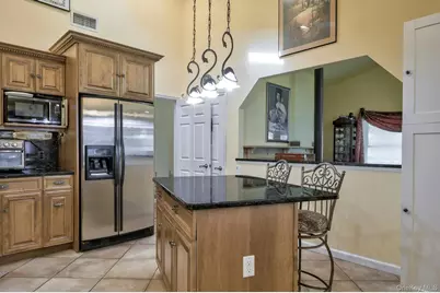 4 E Hill Drive, Smithtown, NY 11787 - Photo 14