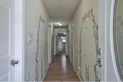 4 E Hill Drive, Smithtown, NY 11787 - Photo 4