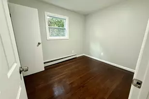 9 Holt St, Amityville, NY 11701 - Photo 26