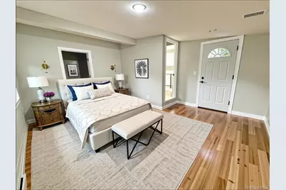 9 Holt Street, Amityville, NY 11701 - Photo 12