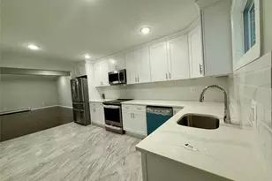 9 Holt St, Amityville, NY 11701 - Photo 24