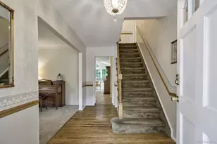 12 Foxdale Ct, Huntington Station, NY 11746 - Photo 6