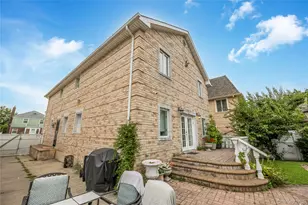 76-27 175th St, Fresh Meadows, NY 11366 - Photo 32