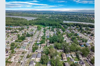 362 Langdon Boulevard, Rockville Centre, NY 11570 - Photo 10