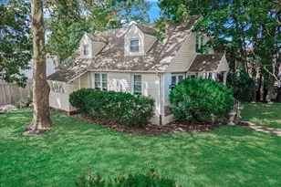 362 Langdon Blvd, Rockville Centre, NY 11570 - Photo 2