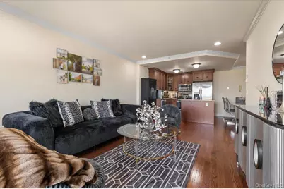 156 Beach 9th Street #4D, Far Rockaway, NY 11691 - Photo 6