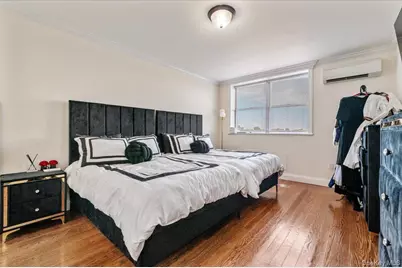 156 Beach 9th Street #4D, Far Rockaway, NY 11691 - Photo 14