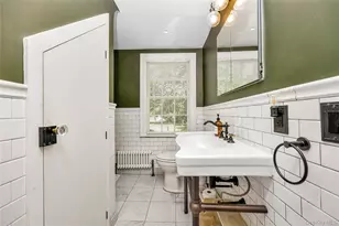 16 Rider Ave, Malverne, NY 11565 - Photo 20