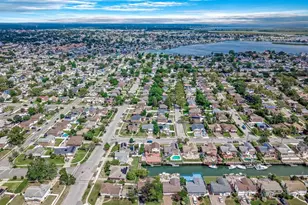 3249 Wolfson Dr, Baldwin, NY 11510 - Photo 4