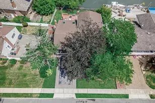 3249 Wolfson Dr, Baldwin, NY 11510 - Photo 2