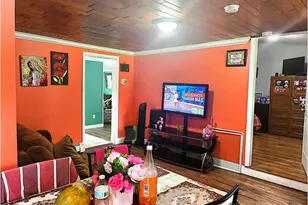 112 S Bedford Ave, Islandia, NY 11749 - Photo 8