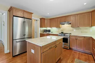 100 Old Farm Rd N, Chappaqua, NY 10514 - Photo 12