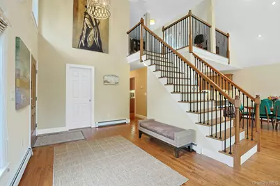 100 Old Farm Road N, Chappaqua, NY 10514 - Photo 4