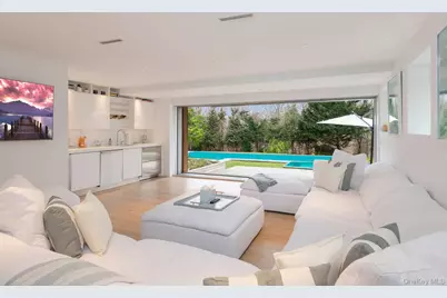 94 Tanager Lane, Water Mill, NY 11976 - Photo 14