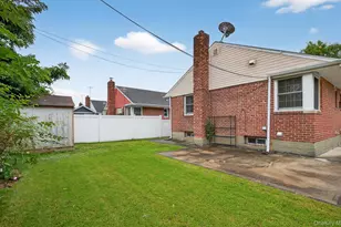 82-39 232nd St, Bellerose, NY 11427 - Photo 22