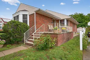 82-39 232nd St, Bellerose, NY 11427 - Photo 24