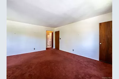 244-16 57 Drive #2nd Floor, Douglaston, NY 11362 - Photo 8