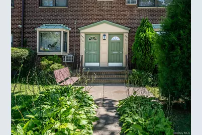 244-16 57 Drive #2nd Floor, Douglaston, NY 11362 - Photo 14