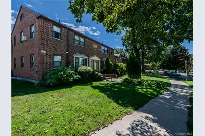 244-16 57 Drive #2nd Floor, Douglaston, NY 11362 - Photo 16