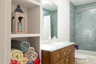 27 Newtown Ct, Hampton Bays, NY 11946 - Photo 22