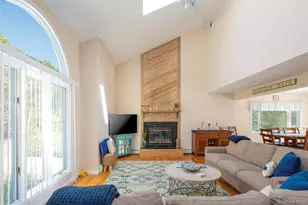 27 Newtown Ct, Hampton Bays, NY 11946 - Photo 6