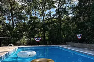 27 Newtown Ct, Hampton Bays, NY 11946 - Photo 34