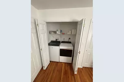 27 Newtown Court, Hampton Bays, NY 11946 - Photo 16