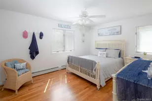 27 Newtown Ct, Hampton Bays, NY 11946 - Photo 12