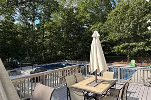 27 Newtown Ct, Hampton Bays, NY 11946 - Photo 30