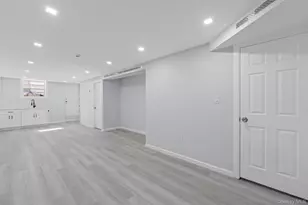 110-08 172nd St, Saint Albans, NY 11433 - Photo 10