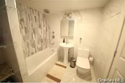 2032 Hobart Avenue, Bronx, NY 10461 - Photo 28