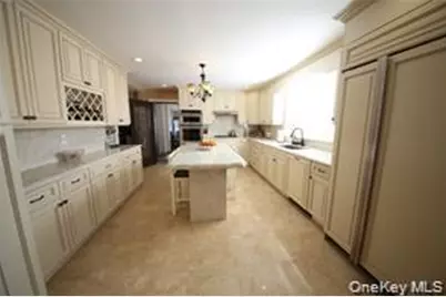 2032 Hobart Avenue, Bronx, NY 10461 - Photo 6