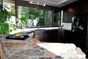 48 Westland Dr, Glen Cove, NY 11542 - Photo 10