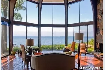 48 Westland Drive, Glen Cove, NY 11542 - Photo 2